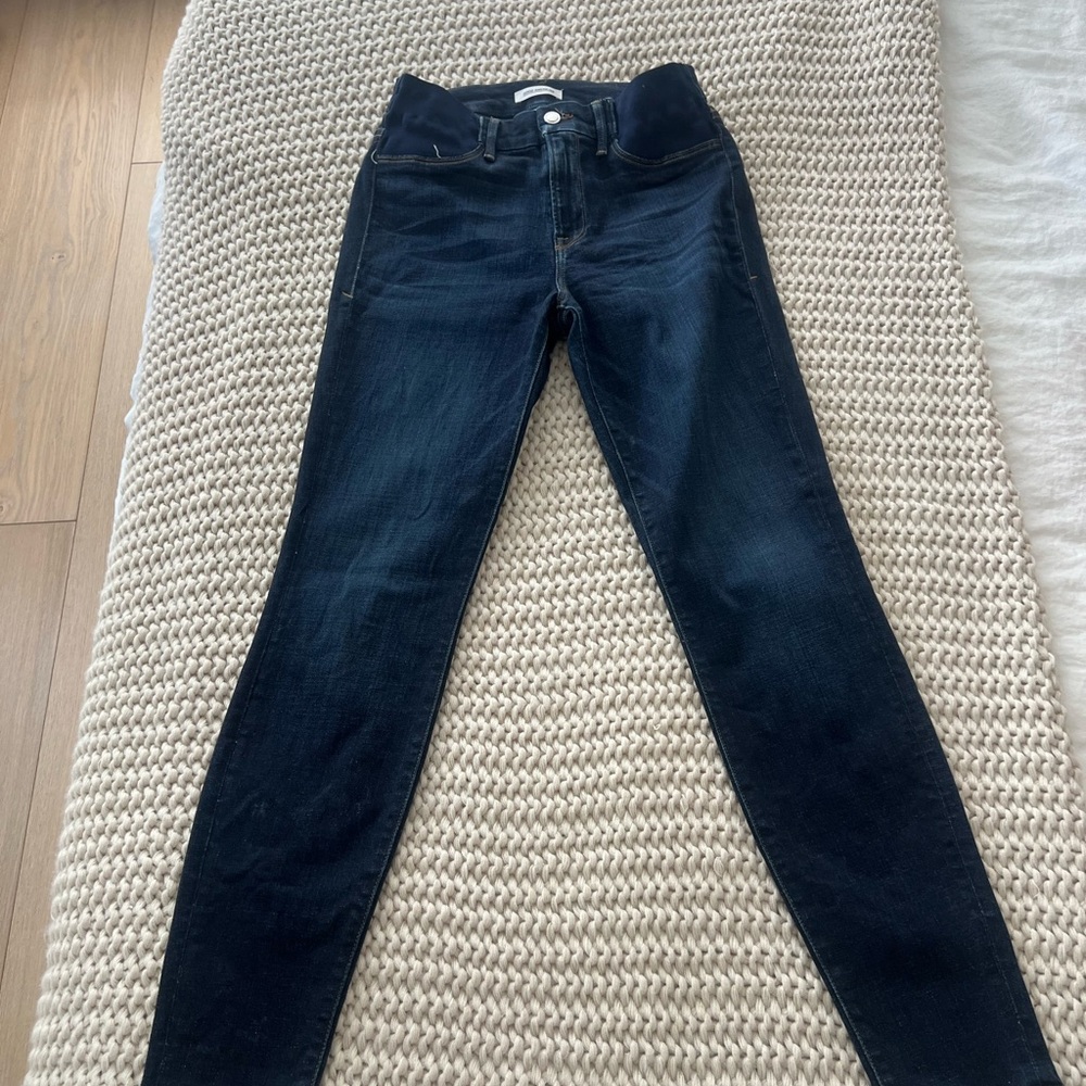Good American Honeymoon Mid Rise Maternity Jeans